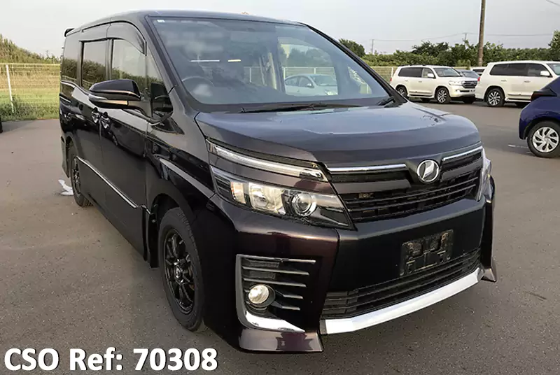 Toyota / Voxy 2014