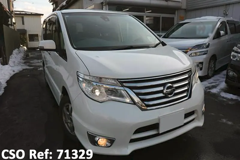 Nissan / Serena 2015
