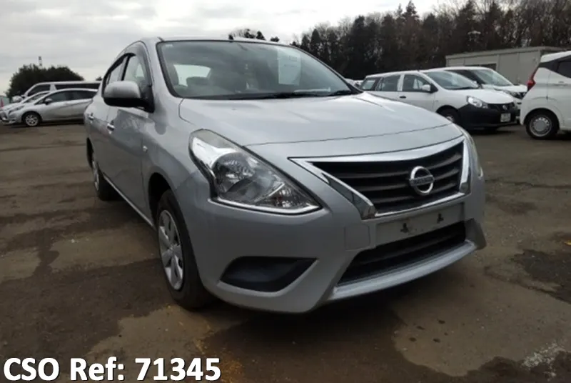 Nissan / Latio 2015