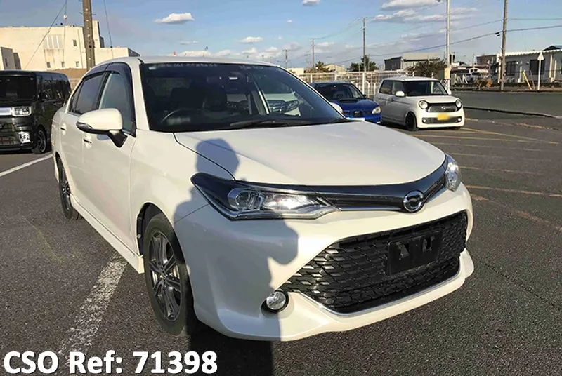 Toyota / Corolla Axio 2017