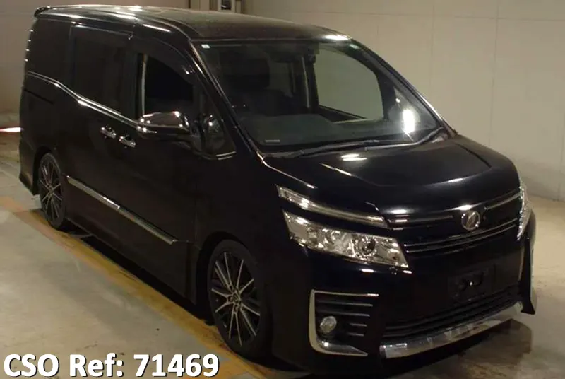 Toyota / Voxy 2015
