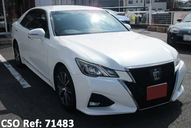 Toyota / Crown 2016