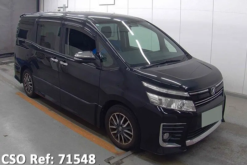Toyota voxy 2015 Black