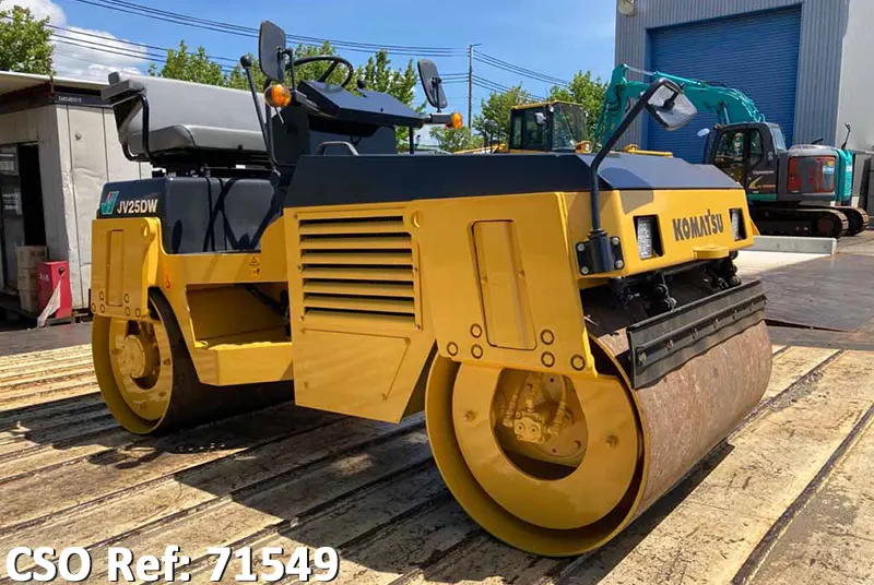 Komatsu / JV25DW Road Roller 2004