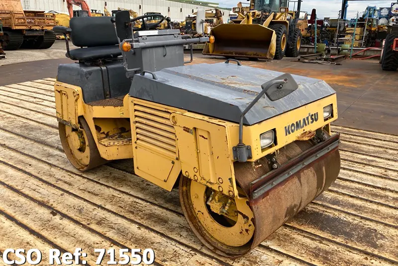 Komatsu / JV25DW Road Roller 2004