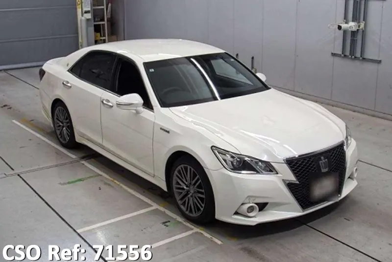 Toyota / Crown 2015