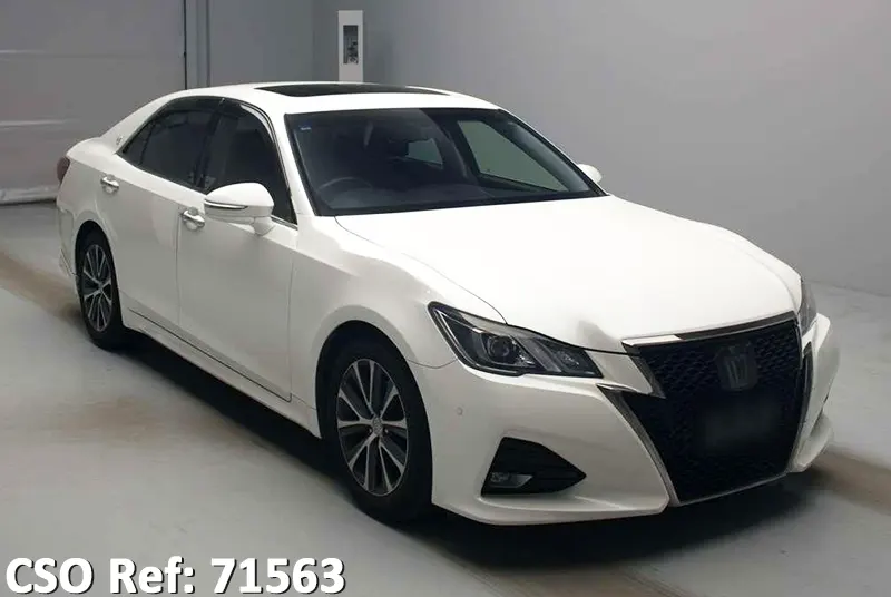 Toyota / Crown 2015