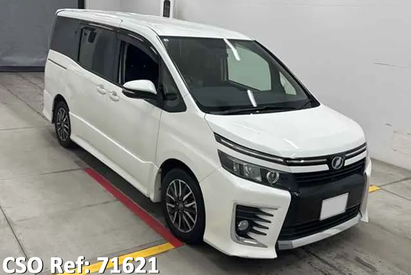 Toyota voxy 2015 White