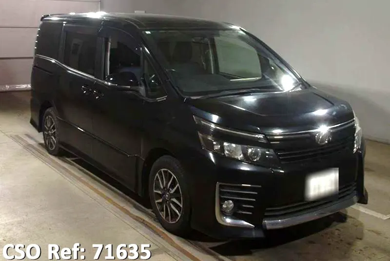 Toyota / Voxy 2015