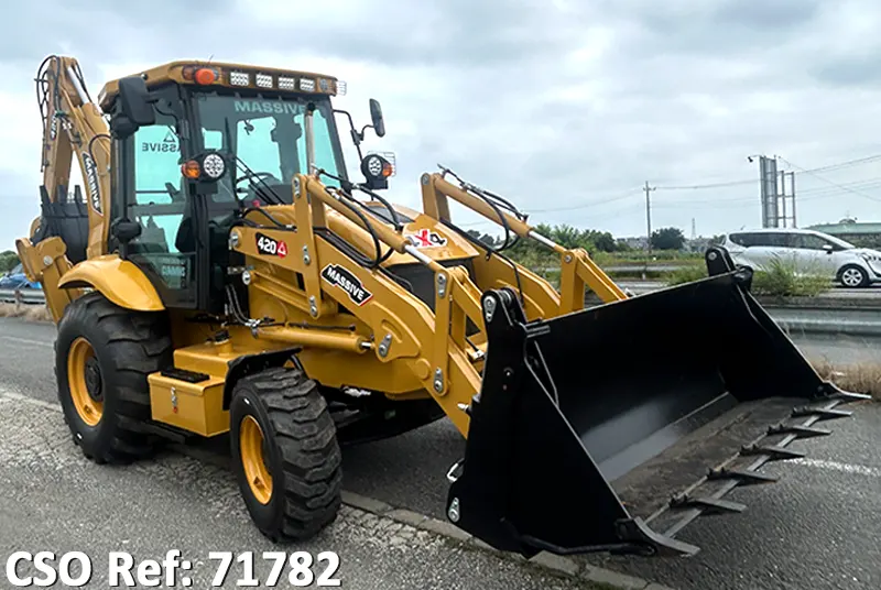 Massive 420_backhoe_loader 2025 Yellow