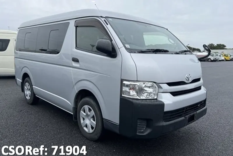 Toyota / Hiace 2016