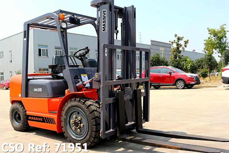Massive / CPCD35 Forklift 2026