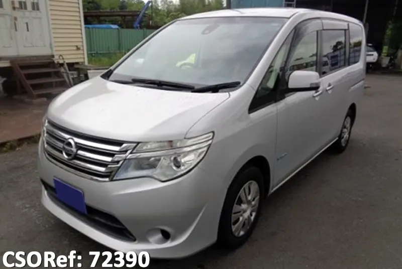 Nissan / Serena 2015