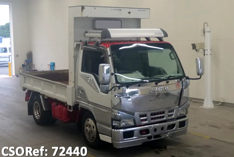 Isuzu elf 2006 White