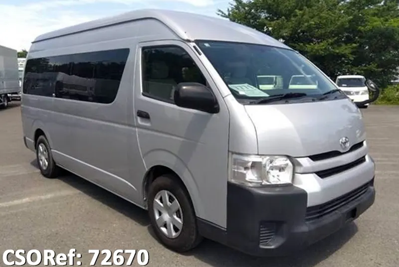 Toyota / Hiace 2015