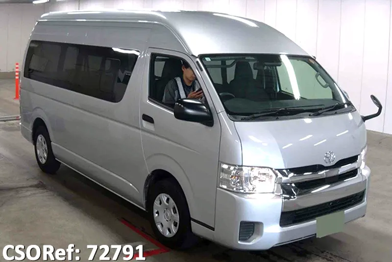 Toyota hiace 2018 Silver