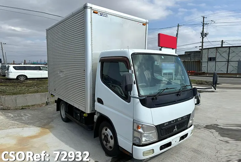 Mitsubishi canter 2009 White