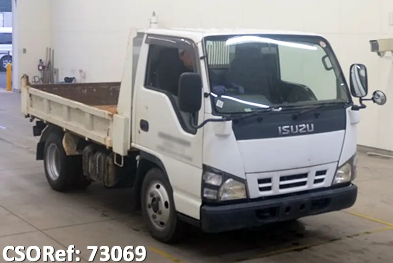 Isuzu elf 2006 White