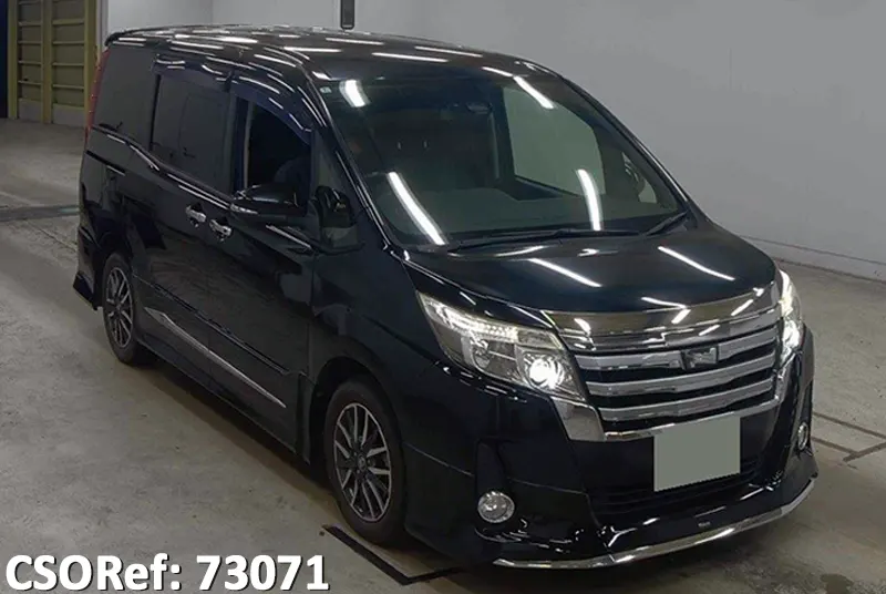 Toyota noah 2016 Black