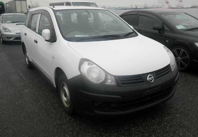 Nissan AD Van