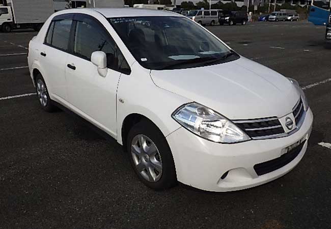 Nissan TIIDA LATIO