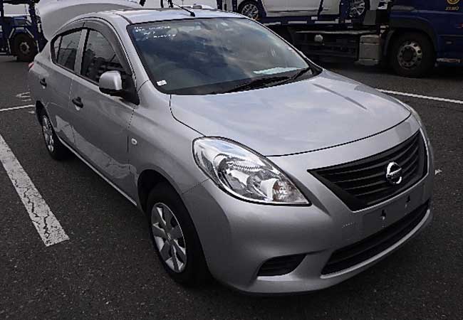Nissan TIIDA LATIO