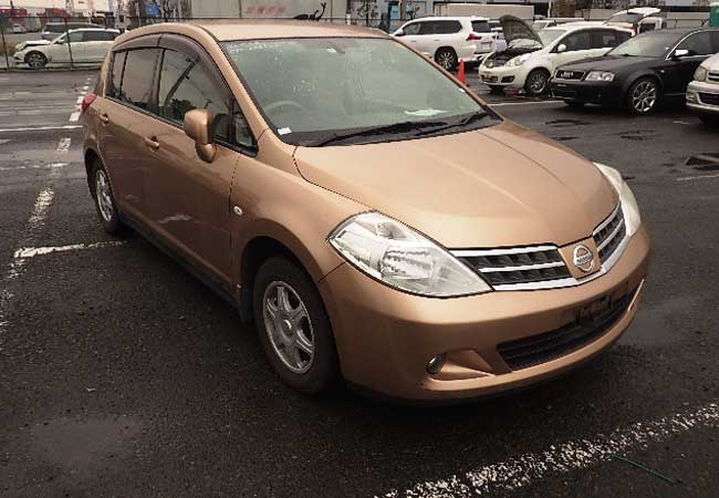 Nissan TIIDA