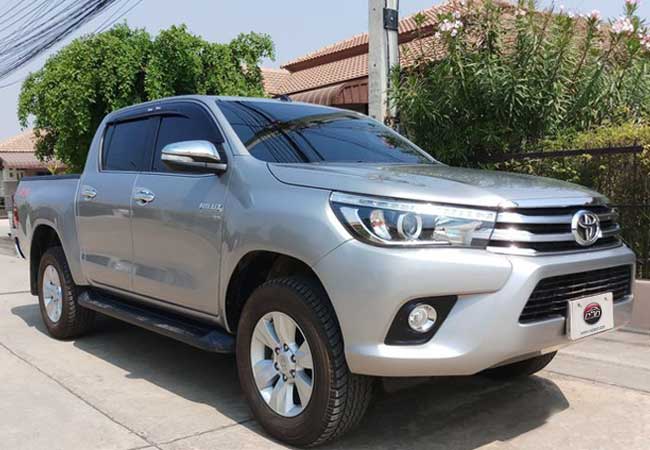 Toyota HILUX REVO