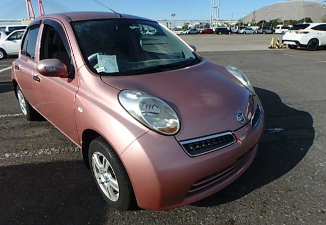 Nissan MARCH