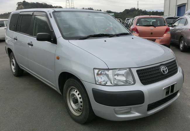 Toyota Succeed Van